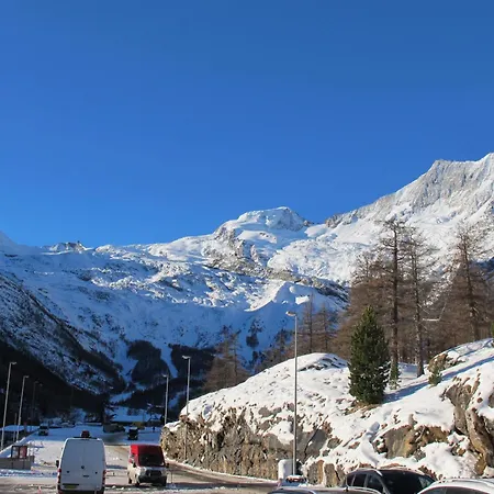 Appartementhaus Venetz Saas105 Ruhige Lage Direkt An Skibushaltestelle Апартаменты *