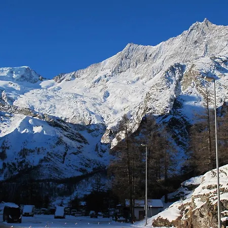 Appartementhaus Venetz Saas105 Ruhige Lage Direkt An Skibushaltestelle Saas Fee